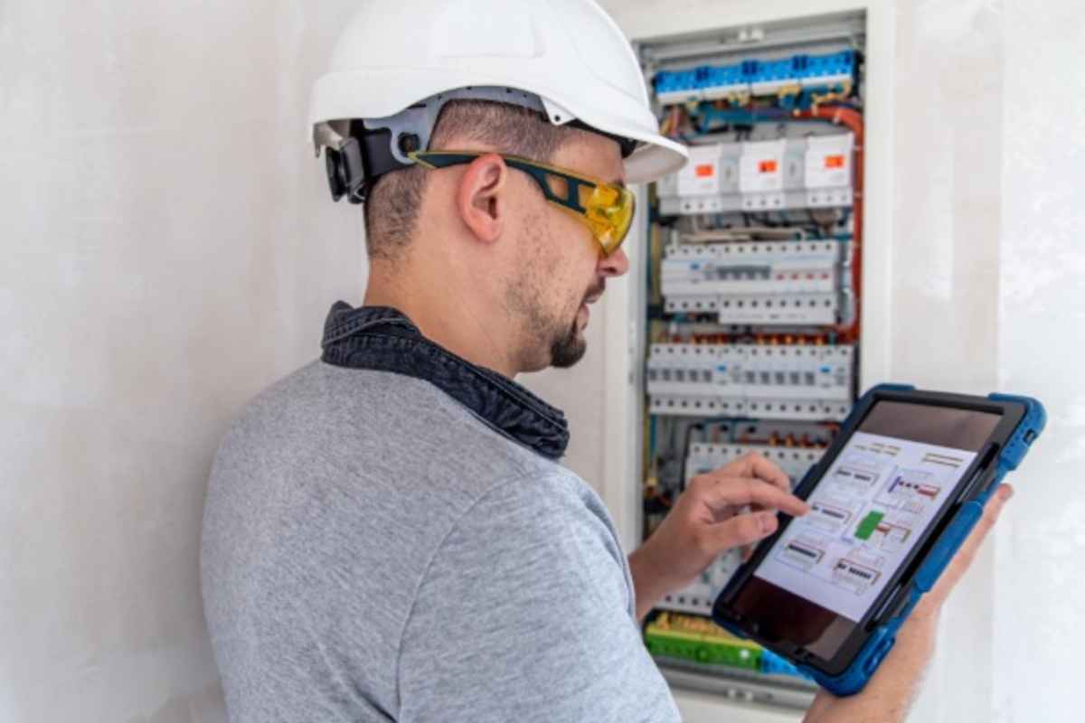 O'Shea Electrical Urges Melbourne Homeowners to Assess Switchboard Capacity